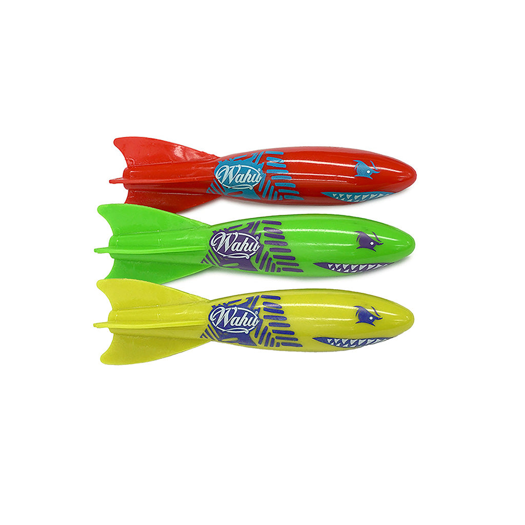 Three Wahu Dash Diver toy missiles in red, green, and yellow, arranged vertically on a plain white background. Each toy features a blue and purple shark pattern and a circular 'Wahlu' brand logo on the side.